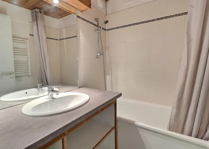 Confortable 2p+cabine, Skis Aux Pieds, Proche Commerces, 5/6 Pers - Fr-1-182a-32 Daire *